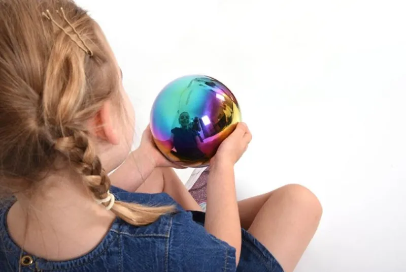 TickiT 4 Bolas Reflectantes Multicolores - ^ Juguetes Para El Aprendizaje Temprano Y La Motricidad