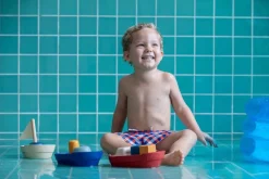 Plan Toys Barco De Vela Grande De 21 Cm - ^ Barcos, Juguetes Para El Agua Y La Playa