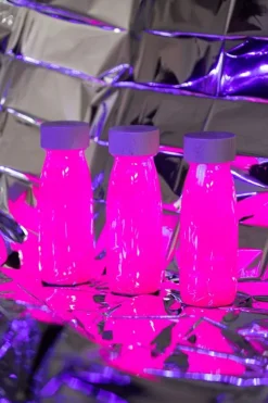 Petit Boum Bouteille Sensorielle Float Fluo Rose - ^ Juguetes Para El Aprendizaje Temprano Y La Motricidad