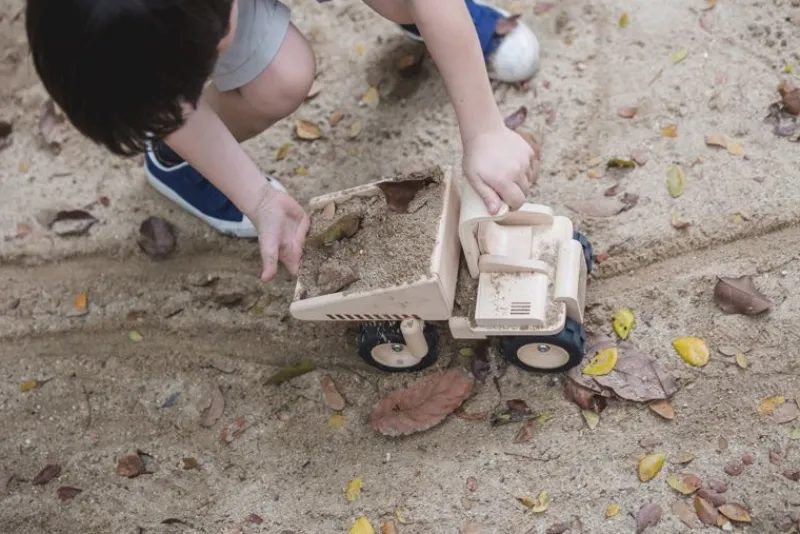 Plan Toys Camion Volquete - Edicion Para Coleccionistas - ^ Coches, Camiones...