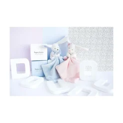 Doudou et Compagnie Conejo Peluche Con Panuelo Rosa En Una Caja De Flores - ^ Doudous