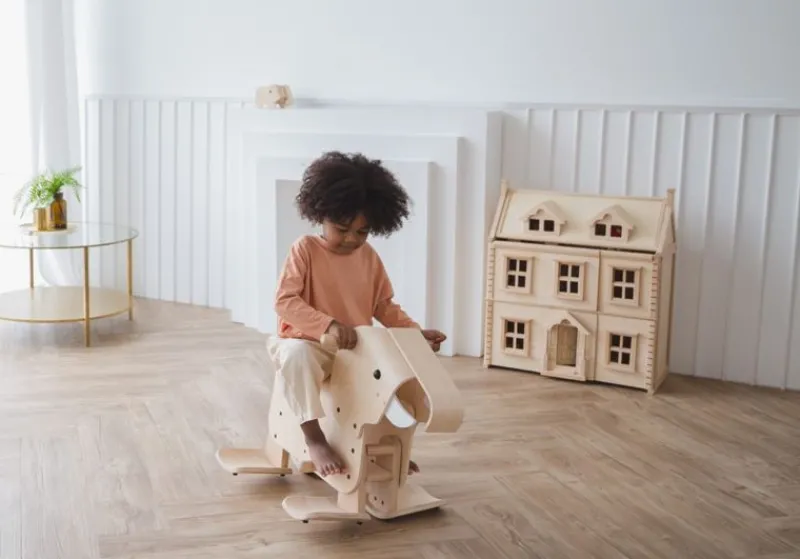 Plan Toys Elefante De Paseo - ^ Transportistas