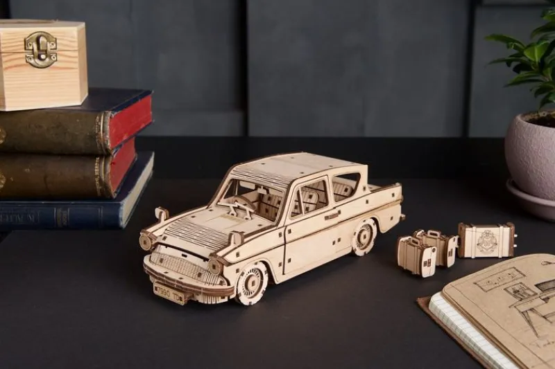 Ugears Ford Anglia Volador Modelo Mecanico - ^ Descubrimiento De La Ciencia