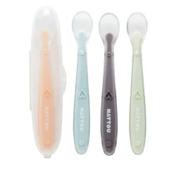 Nattou Juego De 4 Cucharas De Silicona Para Bebes - ^ Una Mesa