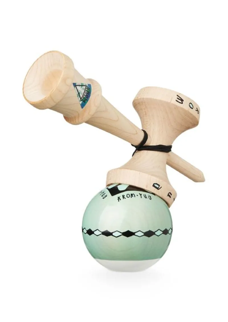 KROM Kendama Mod Yua - ^ Diabolos Y Malabares