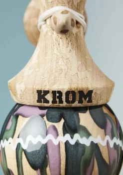 KROM Kendama Plasticity Umbra - ^ Diabolos Y Malabares