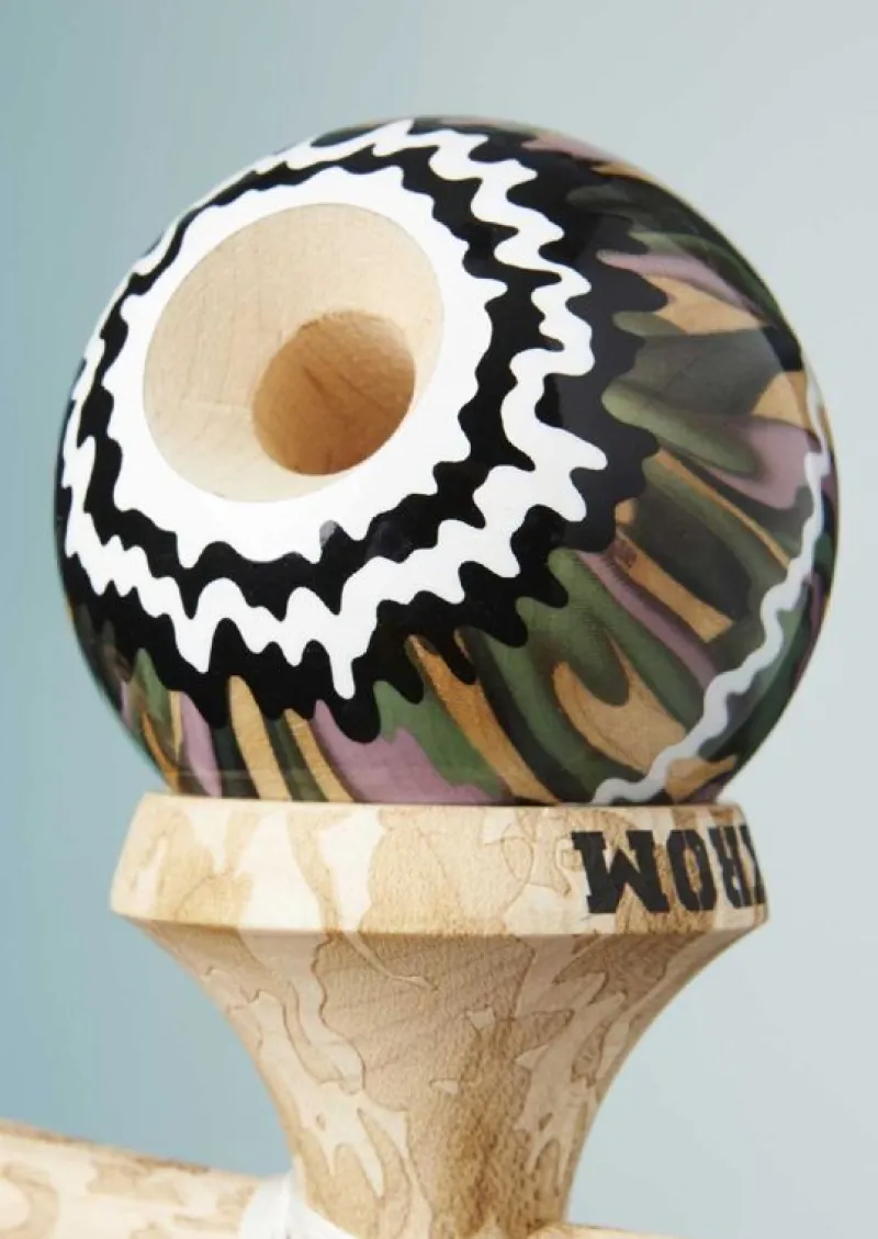 KROM Kendama Plasticity Umbra - ^ Diabolos Y Malabares