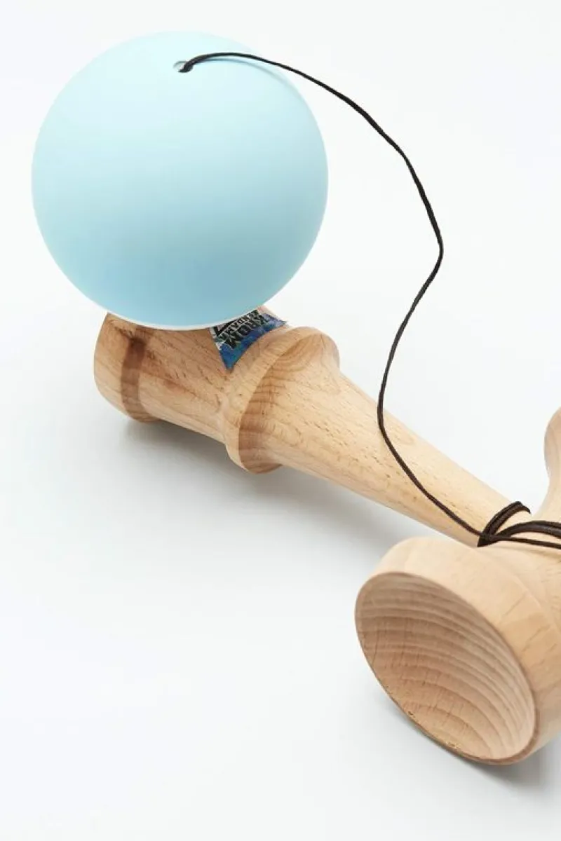 KROM Kendama Pop Azul Cielo - ^ Diabolos Y Malabares