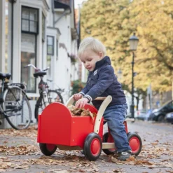 New Classic Toys Portador Rojo - ^ Transportistas